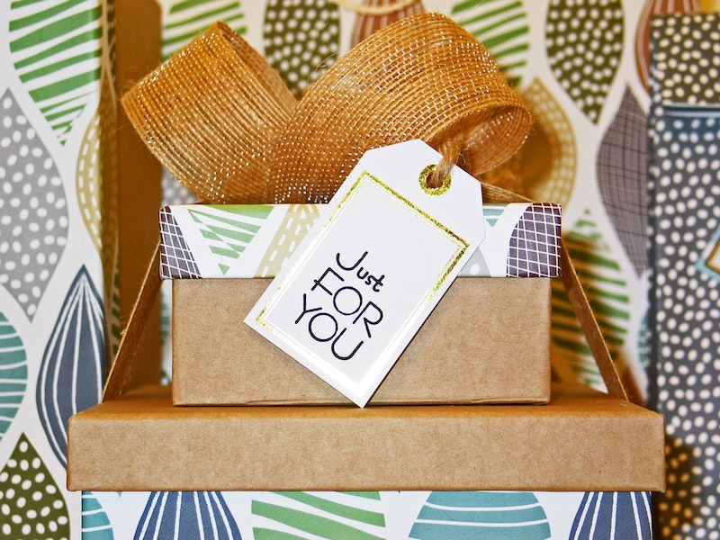 Make these Texas-themed gift boxes for your homesick college student