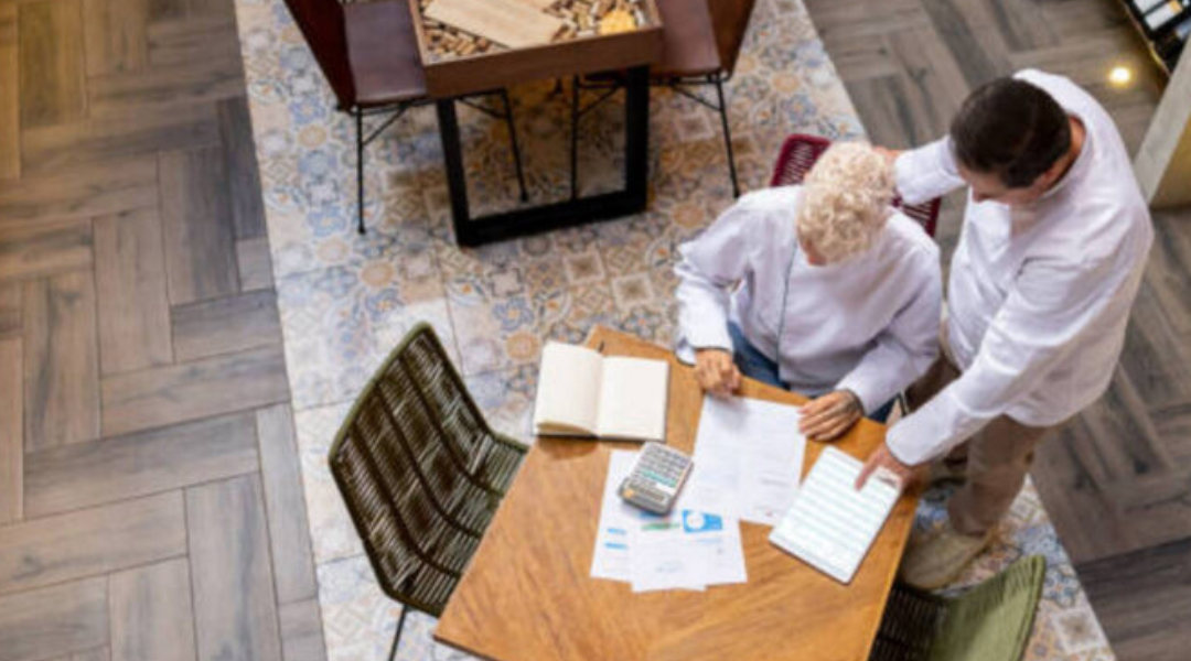 Serving with Excellence: How the Right Bookkeeper Helps Restaurant Owners Thrive